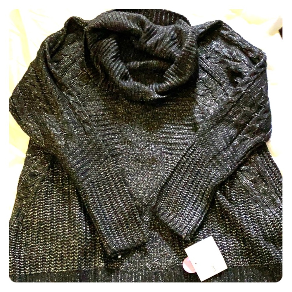 Liz Claiborne Cowlneck